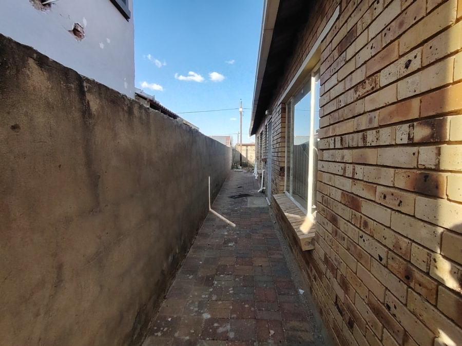 4 Bedroom Property for Sale in Mandela View Free State